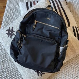 Tumi Voyageur Carson Backpack 😍